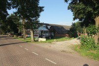 /album/groeps/lucys-inn-met-taxi-jpg/